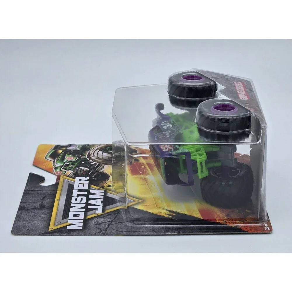 Spin Master Monster Jam Grave Digger 2025‎ Series 1 Purple 1:64 Diecast Truck